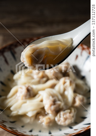 wonton wonton 137112728