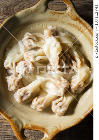 wonton wonton 137112741