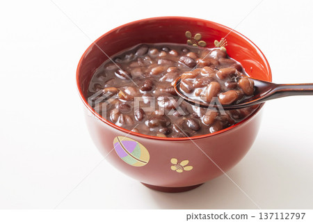煮熟的紅豆,整粒豆醬 煮熟的紅豆,整粒豆醬 137112797