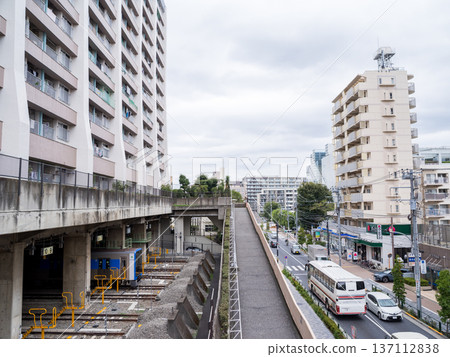 [三田線] 公寓下方的火車站 137112838