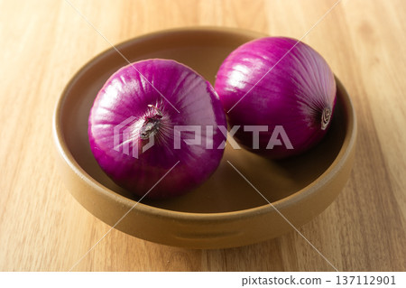 onion 137112901