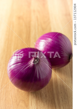 onion onion 137112904