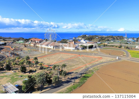 從觀景台上可欣賞索萊伊山的全景。 137115004