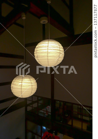 Japanese lighting made of bamboo and washi paper in a modern townhouse from the Edo period Japanese lighting made of bamboo and washi paper in a modern townhouse from the Edo period 137117877
