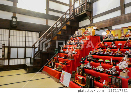 岩手縣盛岡市那田屋町町屋紀念館的傳統女兒祭 岩手縣盛岡市那田屋町町屋紀念館的傳統女兒祭 137117881