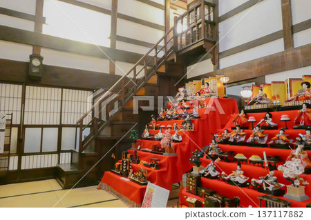 岩手縣盛岡市那田屋町町屋紀念館的傳統女兒祭 岩手縣盛岡市那田屋町町屋紀念館的傳統女兒祭 137117882