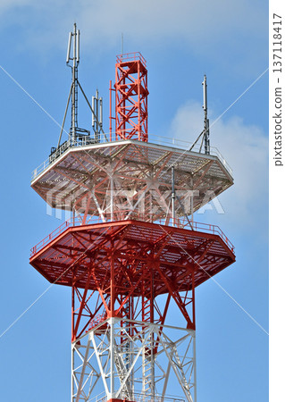 Communication image (radio tower: base station) 137118417