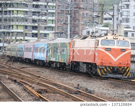 台灣鐵路E400型輪椅列車 台灣鐵路E400型輪椅列車 137120884