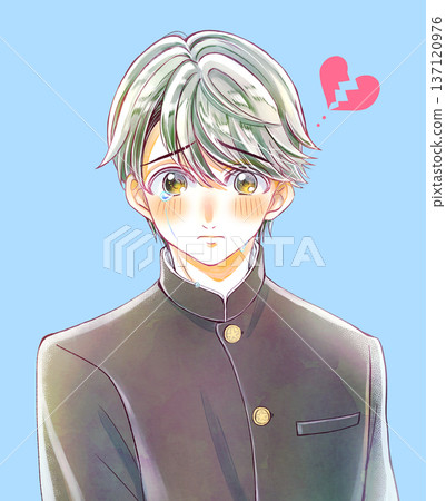 一名身穿校服的男學生，淚流滿面，心碎不已。 137120976