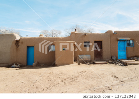 What is Taos Pueblo? What is Taos Pueblo? 137122048