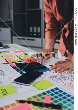 team of UI UX web designer are working together to develop mobile responsive websites with UI UX front end designer previews team of UI UX web designer are working together to develop mobile responsive websites with UI UX front end designer previews 137122796