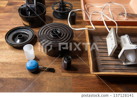 Equipment for analog photography, developing tray, film roll. 137128141