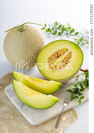 Cut melon 137128583