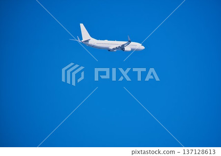 Planes seen from Jonanjima Seaside Park 137128613