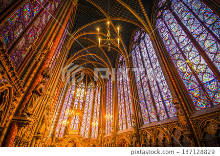 Stained glass windows of Saint Chapelle 137128829