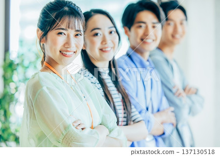 Young business person in the office 137130518