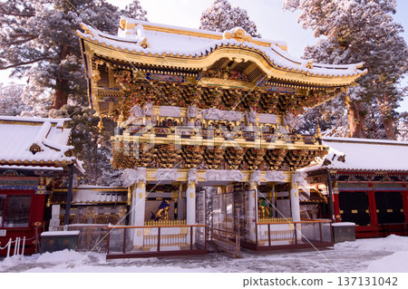Nikko City, Nikko Toshogu Shrine, Yomeimon Gate in snow Nikko City, Nikko Toshogu Shrine, Yomeimon Gate in snow 137131042