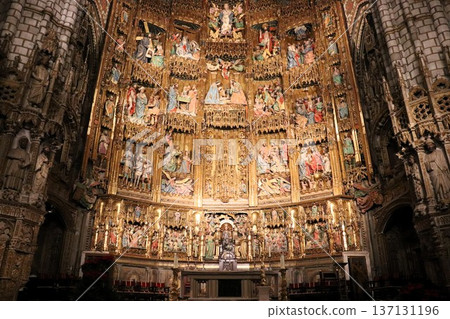 World Heritage Site: Interior of the Cathedral of the Ancient City of Toledo, Spain, Europe World Heritage Site: Interior of the Cathedral of the Ancient City of Toledo, Spain, Europe 137131196