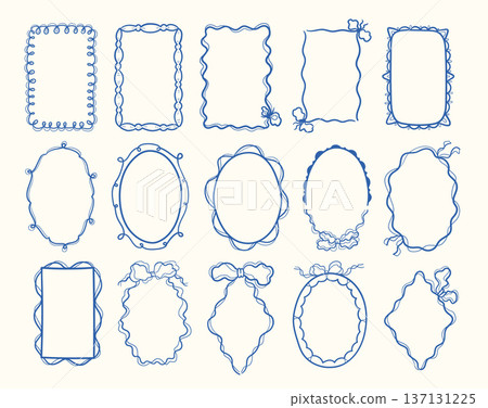 Frame Set Hand Drawn Doodle 137131225