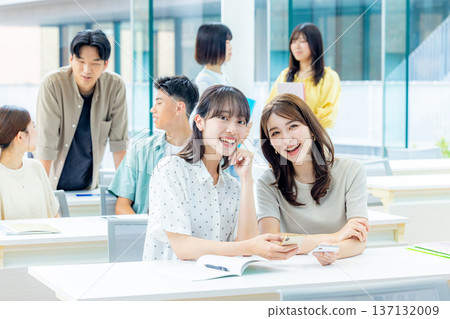 大學講座 137132009