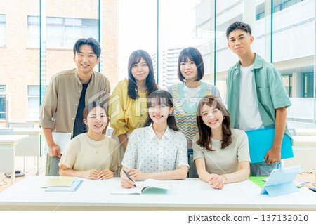 University lectures University lectures 137132010