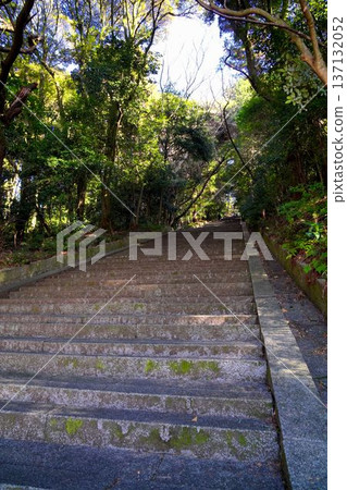 Climb the stone steps 137132052