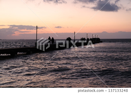 Haraoka Pier and Okamoto Pier at dusk in February Haraoka Pier and Okamoto Pier at dusk in February 137133248