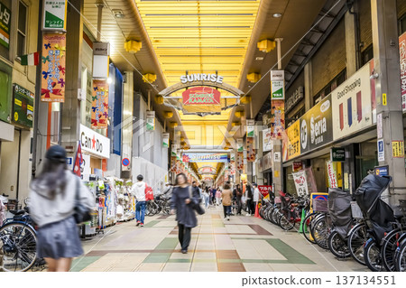 東京大田區城市景觀、蒲田車站日出購物中心 137134551