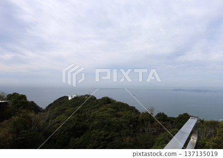 Tokyo Bay seen from Mt. Nokogiri (Chiba Prefecture) 137135019