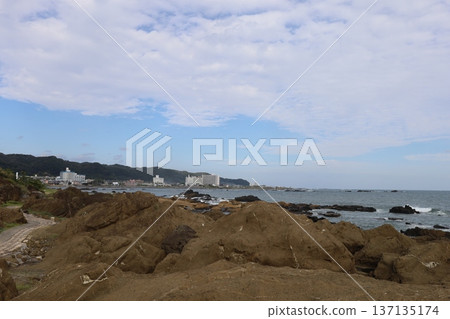 可觀賞日出日落的海岬 [千葉縣南房總市] 137135174