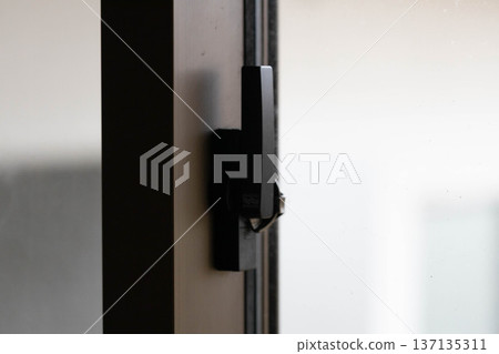 locking locking 137135311