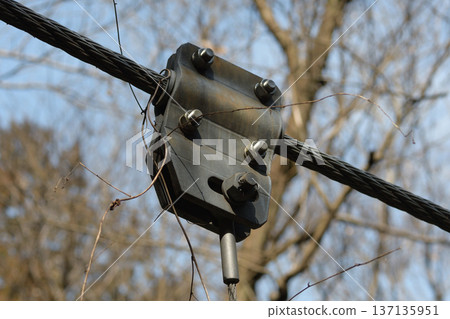 10 張懸索橋纜索和五金件的震撼特寫鏡頭 10 張懸索橋纜索和五金件的震撼特寫鏡頭 137135951