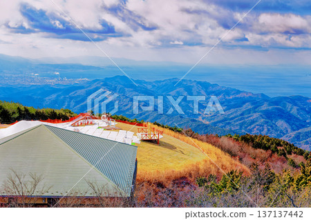 溫彭吉山頂公園 137137442