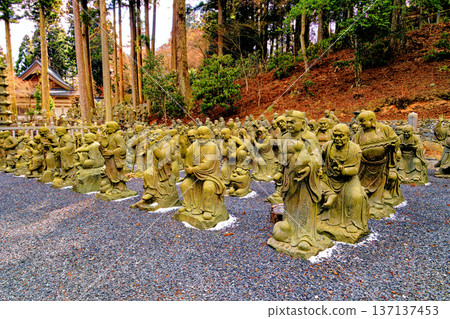 Five hundred buddies of Unzenji 137137453