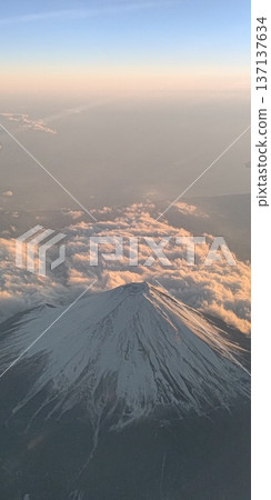 從天空看見的富士山 137137634