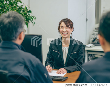 Image of corporate reception and business negotiations Japanese woman suit dialogue scene 137137664