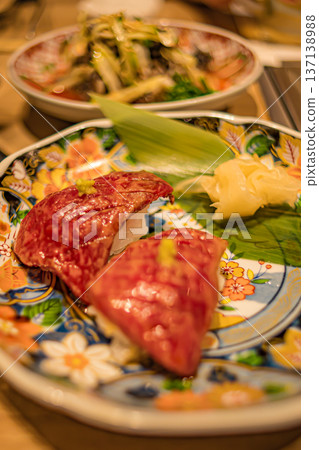 Table photo and meal 137138988