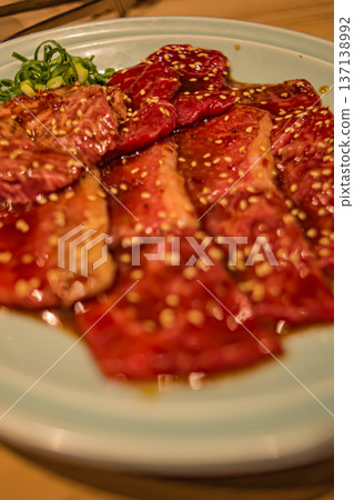 Table photo and meal 137138992