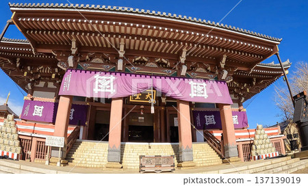 日蓮宗總本寺池上本門寺雄偉壯麗的建築令人嘆為觀止。 日蓮宗總本寺池上本門寺雄偉壯麗的建築令人嘆為觀止。 137139019