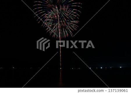 Gorgeous fireworks blooming in the night sky - Kasumi Fireworks Festival, Hyogo, Sea of Japan, Fireworks over the Sea 137139061