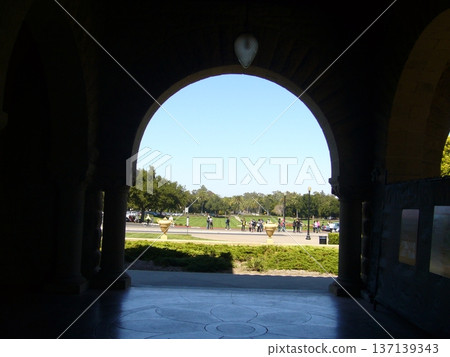 斯坦福大學 137139343