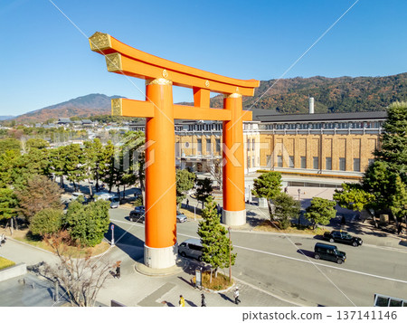 The great torii gate of Heian Shrine, Kyoto (view from the National Museum of Modern Art, Kyoto) The great torii gate of Heian Shrine, Kyoto (view from the National Museum of Modern Art, Kyoto) 137141146