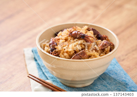 螢火魷魚飯，一道時令春季菜餚 137143403