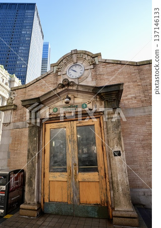 Bowling Green Station, New York City Subway 137146133