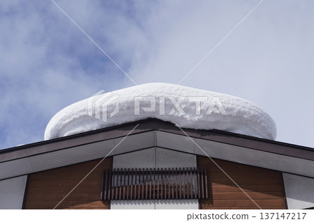 Snow on the roof 11 Snow on the roof 11 137147217