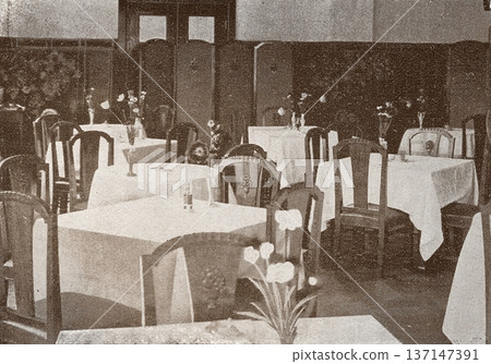 1926年攝於三洋酒店餐廳的老照片 137147391
