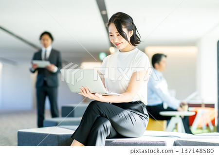 女性生意 女性生意 137148580