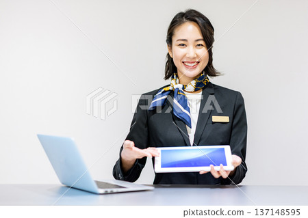 接待處的女人 137148595