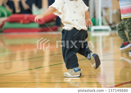 [幼兒園運動會障礙賽] 137149880