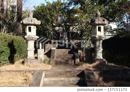 洗足池：勝海舟和他的妻子的墳墓 137151173